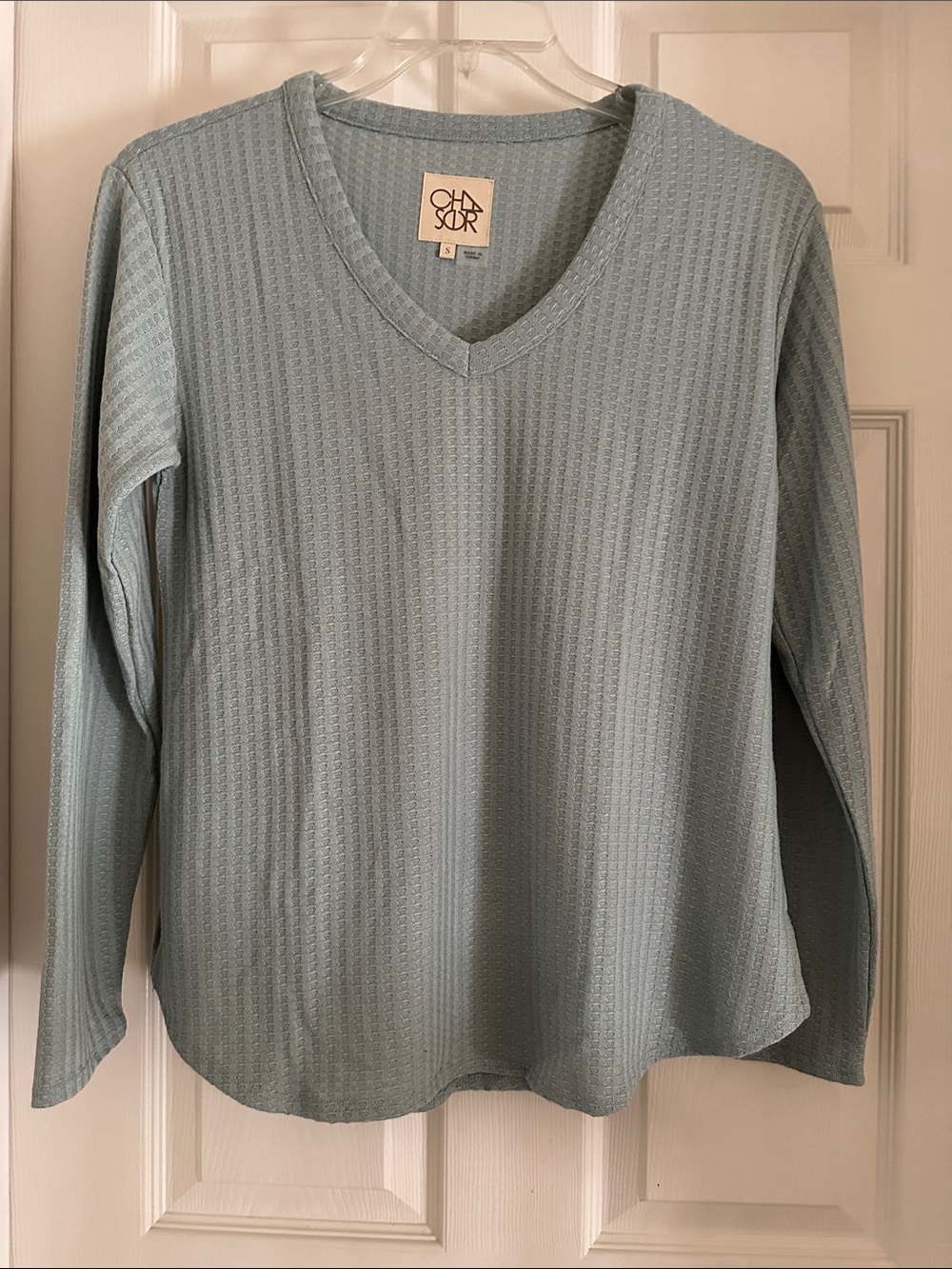 ๐ Chaser Light Blue Ribbed V-Neck Sweater